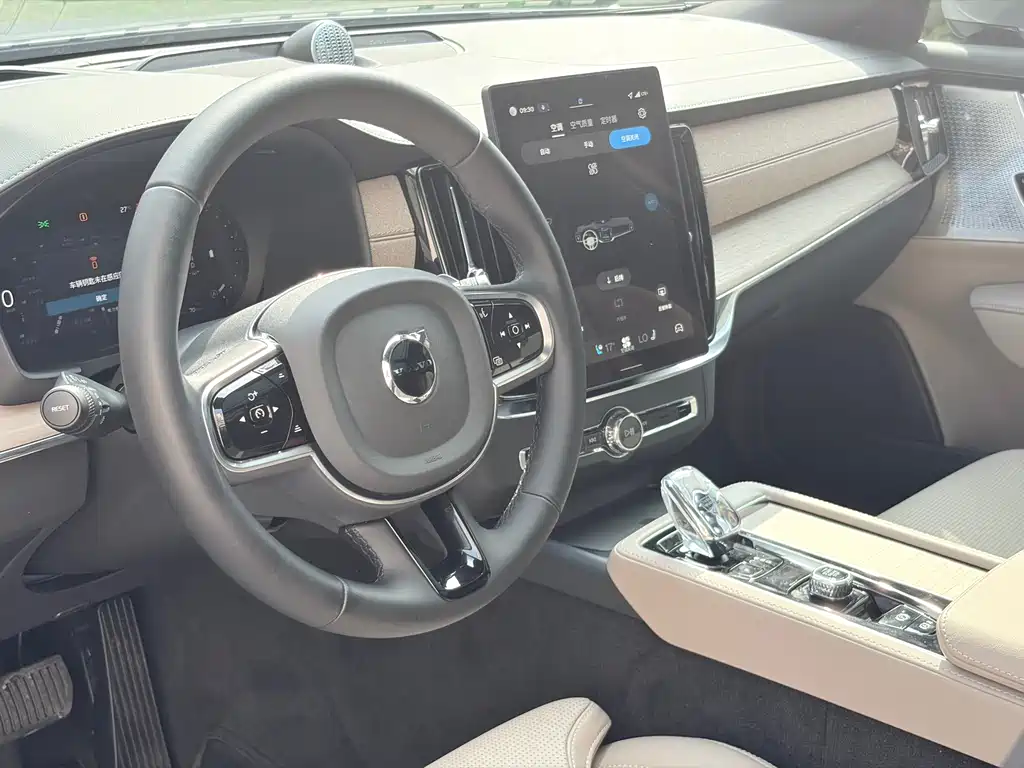 Volvo S90 2025 — фото 16