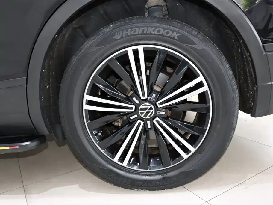 Volkswagen Tiguan L 2021 — фото 19