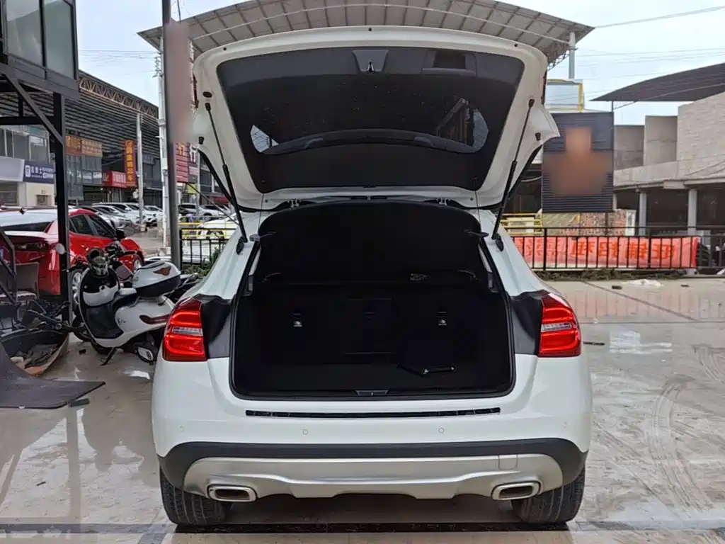 Mercedes-Benz GLA 2016 — фото 19