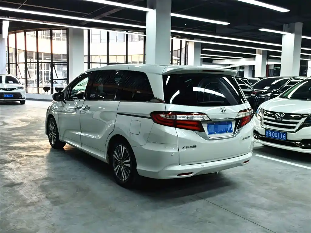 Honda Odyssey 2019 — фото 14