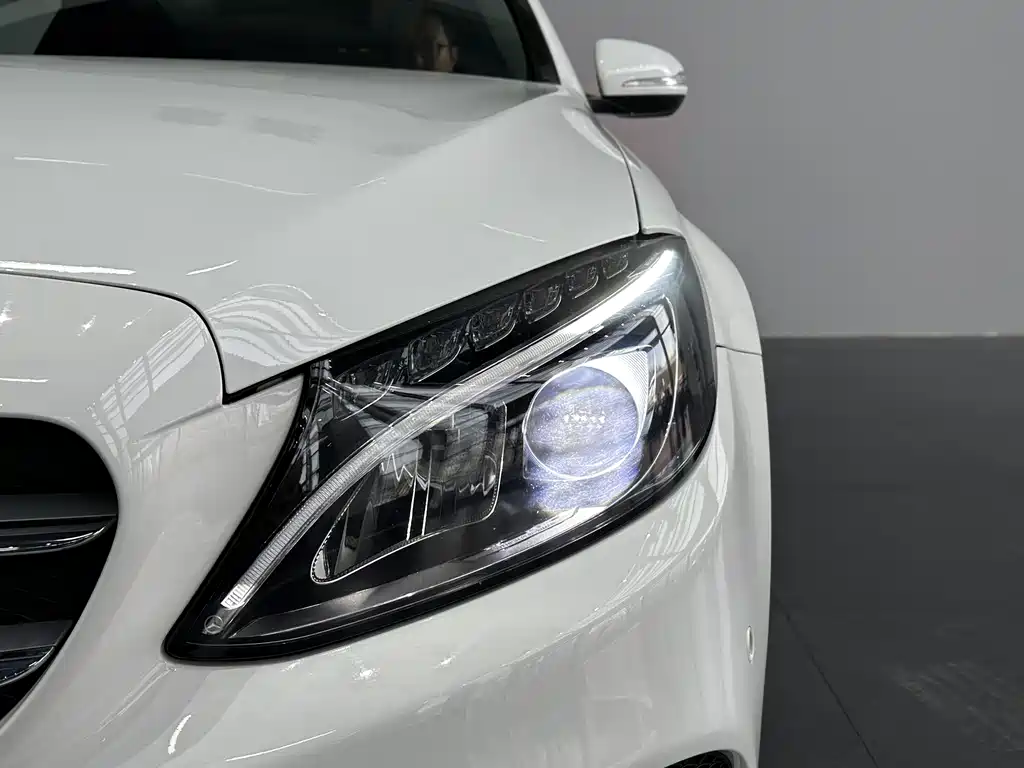 Mercedes-Benz C-Class 2016