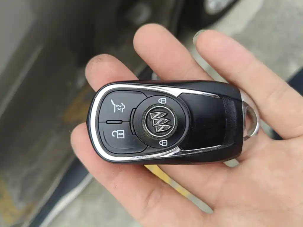 Buick Envision Plus 2018 — фото 9
