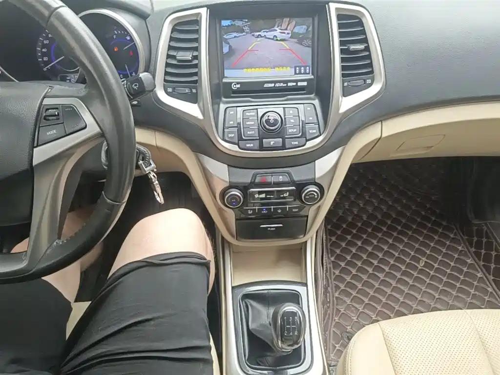 Changan Eado 2015 — фото 14