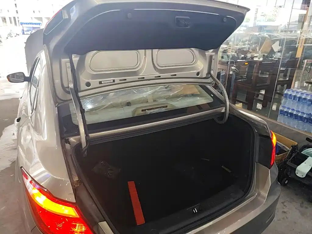 Changan Eado 2017 — фото 19