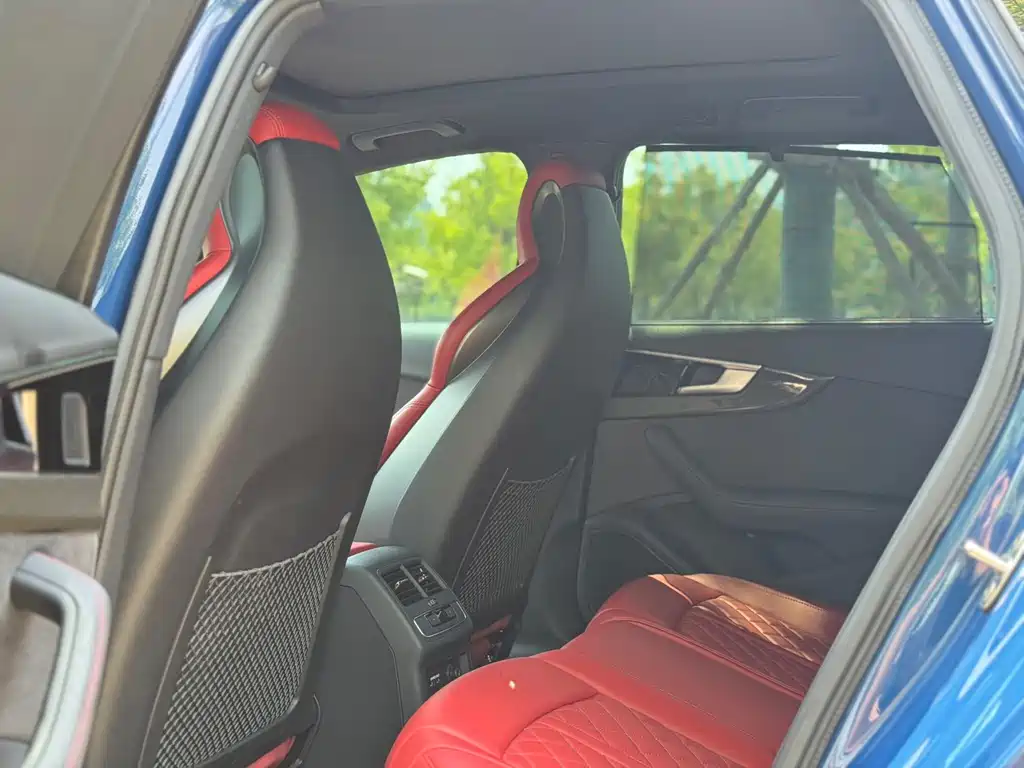 Audi S4 2025