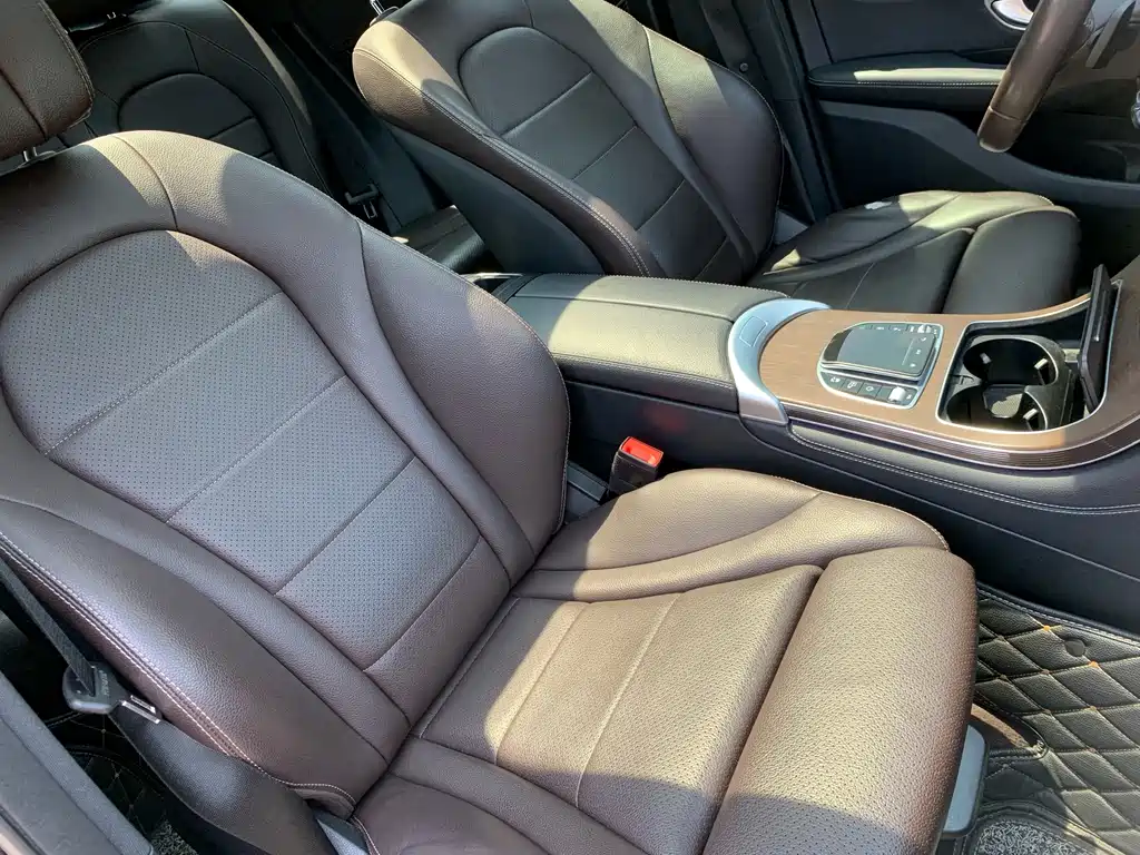 Mercedes-Benz GLC 2020 — фото 27