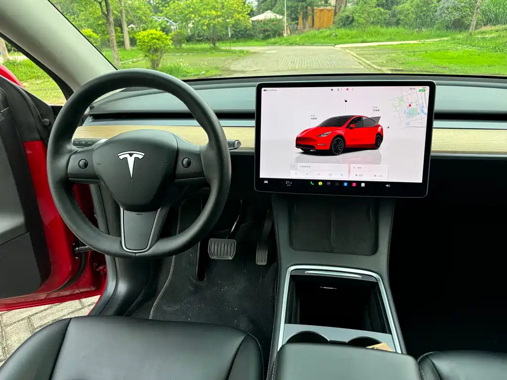 Tesla Model Y 2023 — фото 15