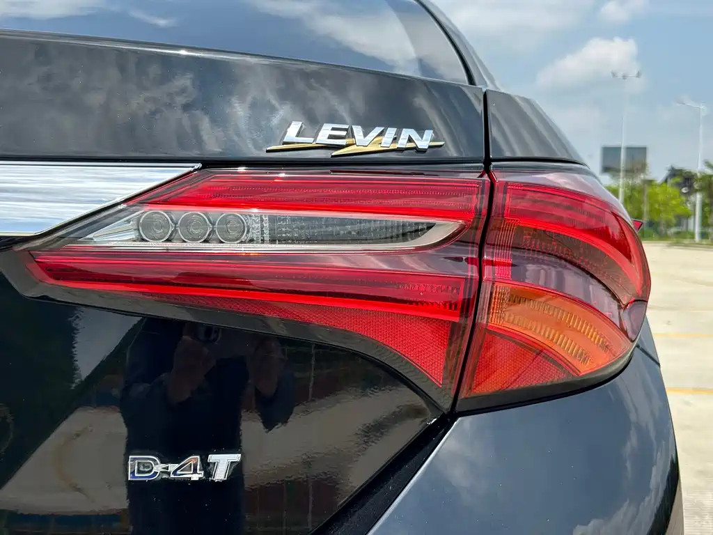 Toyota Levin 2017 — фото 9