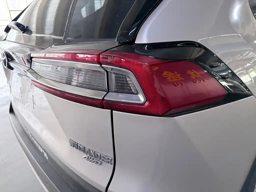 Toyota Wildlander 2021 — фото 20