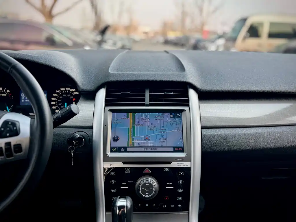 Ford Edge 2015 — фото 14