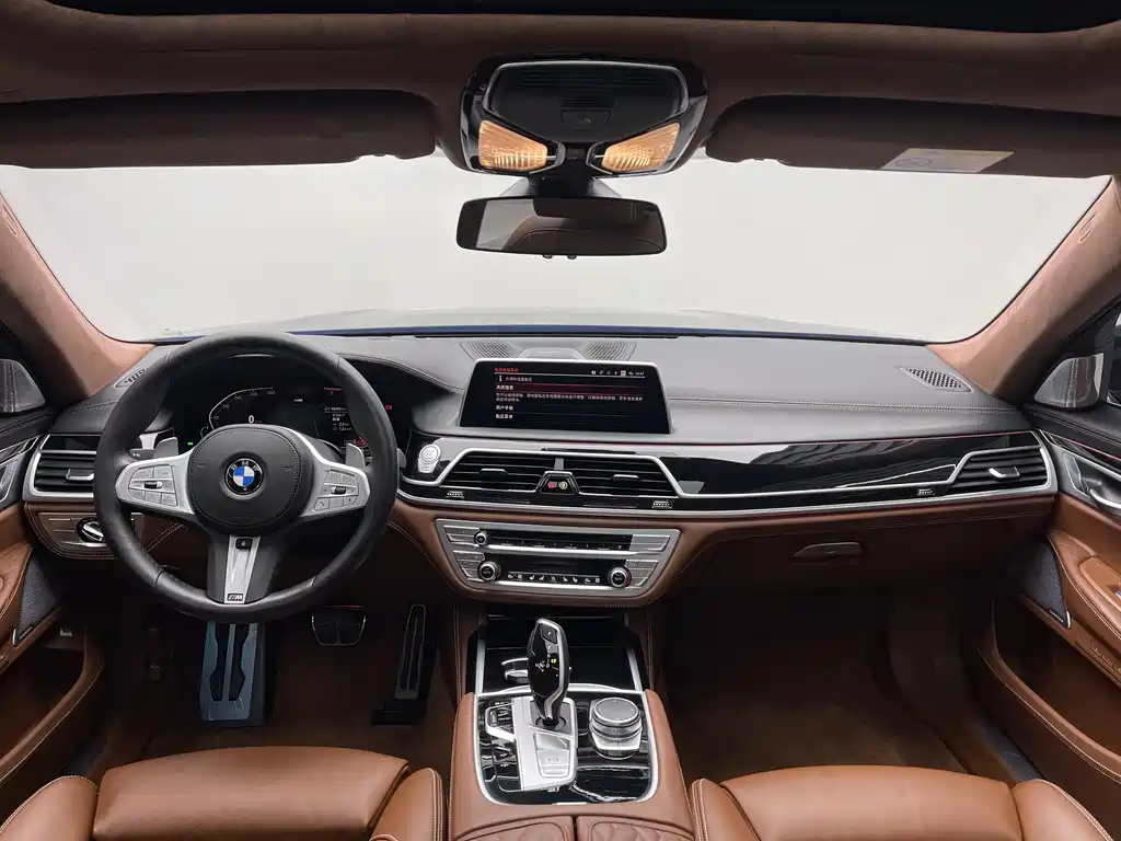 BMW 7 Series 2020 — фото 12
