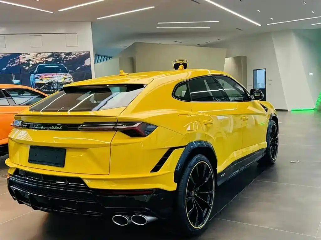 Lamborghini Urus 2023