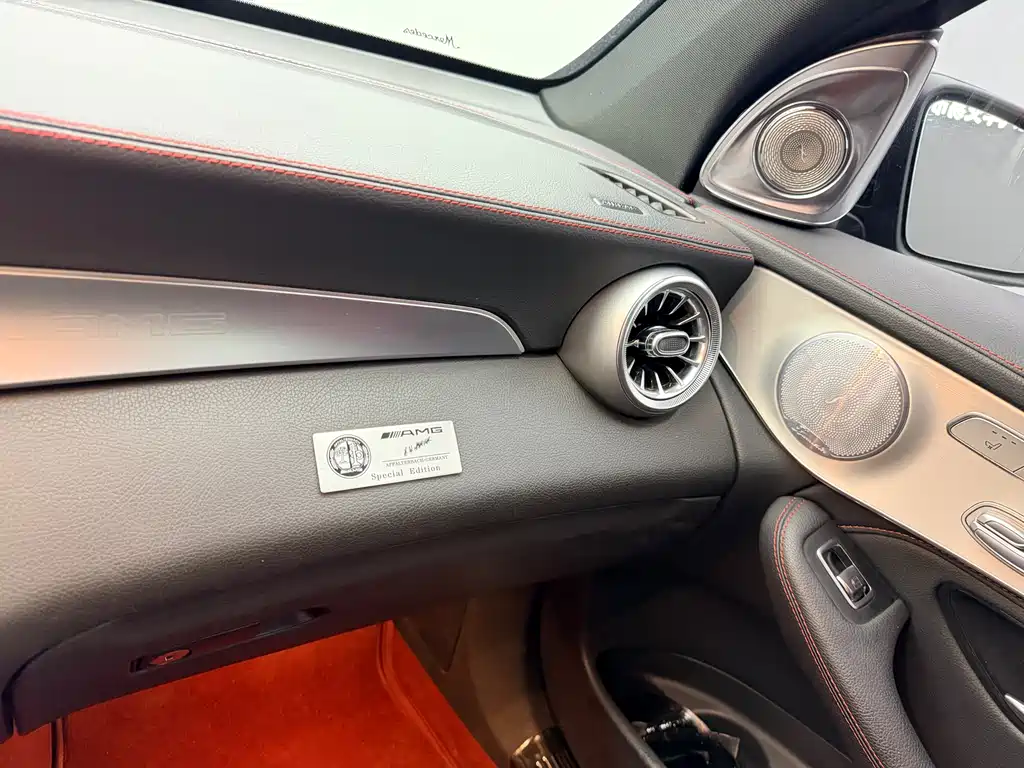 Mercedes-Benz GLC AMG 2023 — фото 15