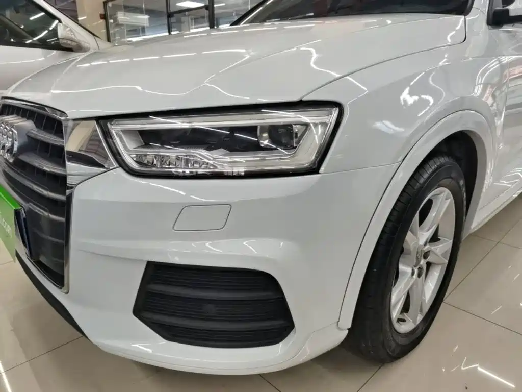 Audi Q3 2018 — фото 24