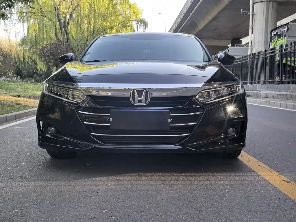 Honda Accord 2023 — фото 2