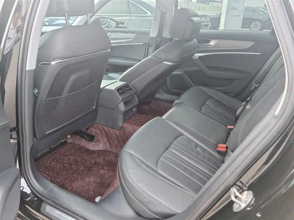 Audi A6L 2023