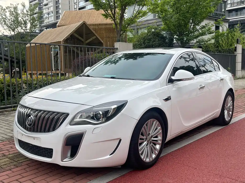 Buick Regal 2015 — фото 1