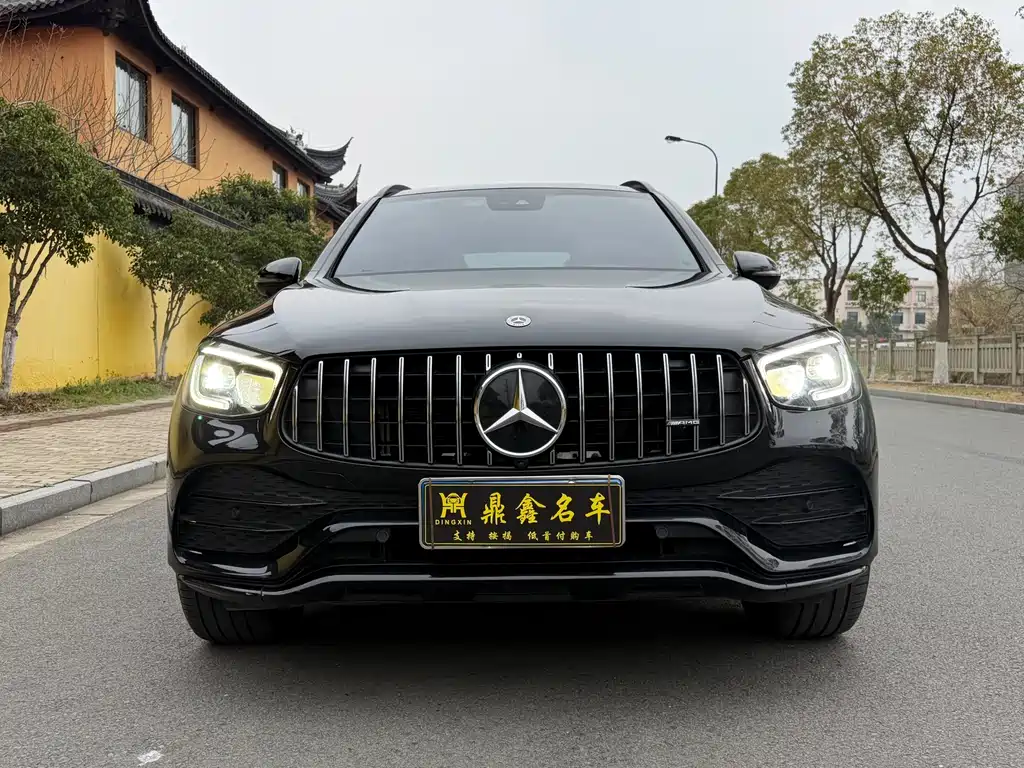 Mercedes-Benz GLC AMG 2023 — фото 2