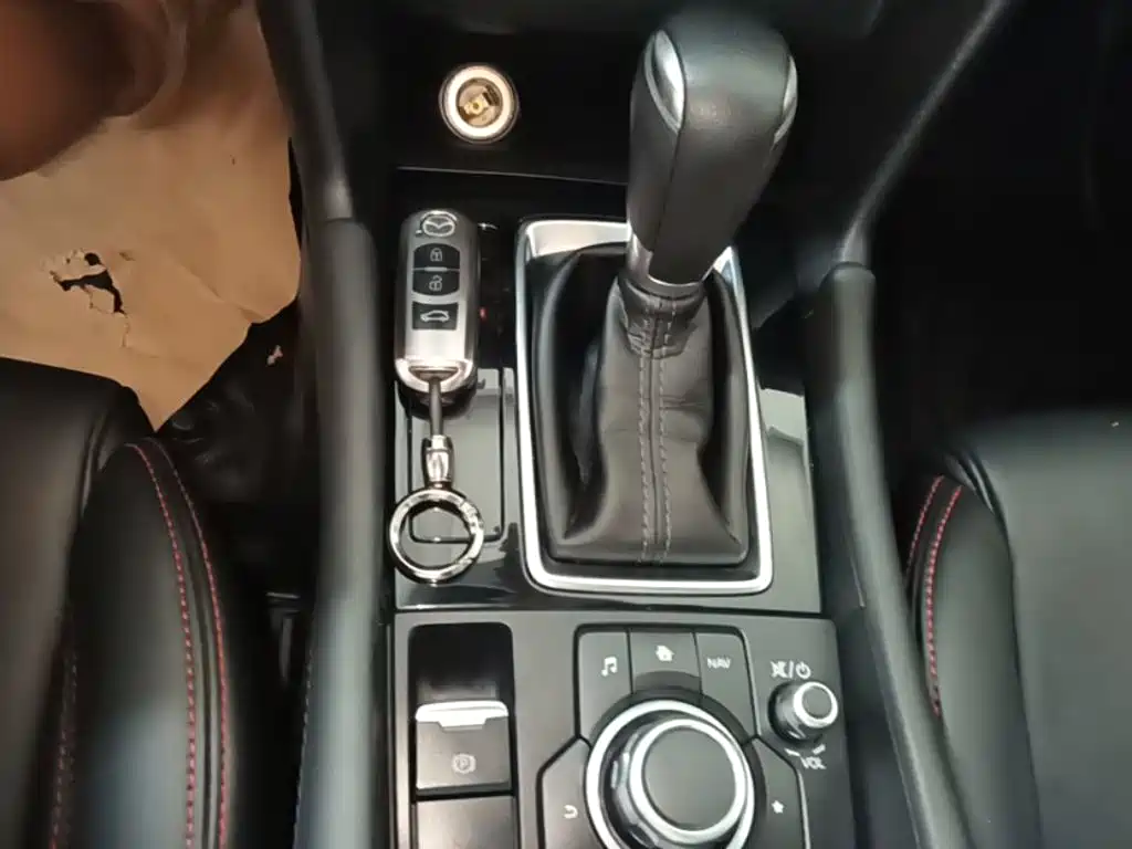 Mazda 3 Angkesela 2017 — фото 14