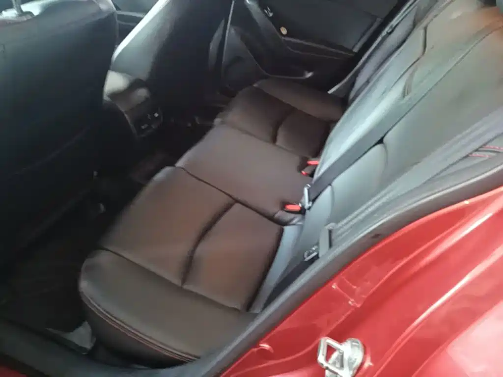 Mazda 3 Angkesela 2017 — фото 17