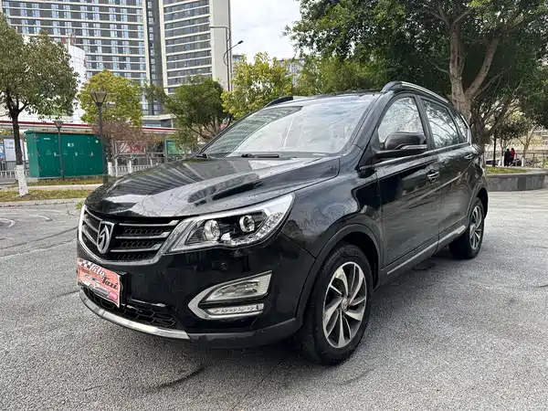 Baojun 560 2015