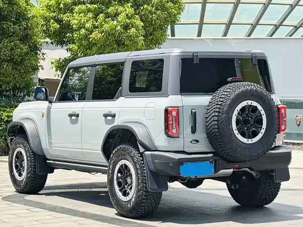 Ford Bronco 2024
