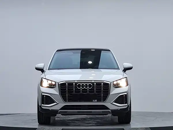 Audi Q2L 2021
