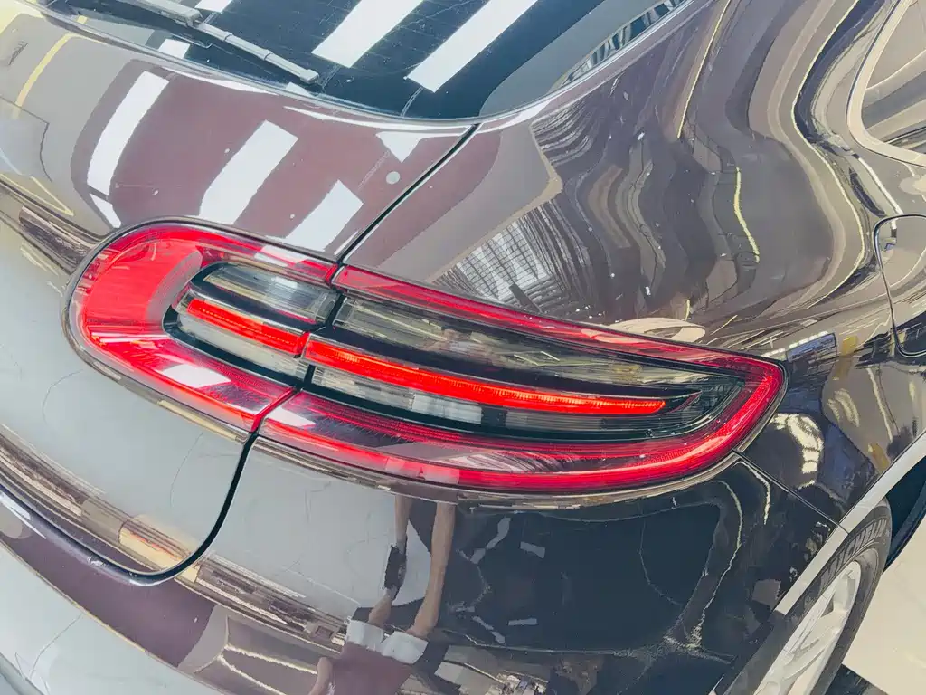 Porsche Macan 2018 — фото 20