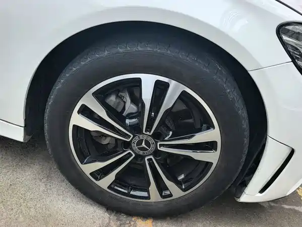 Mercedes-Benz C-Class 2019