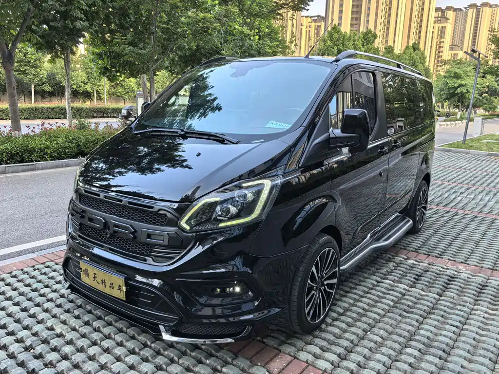 Ford Tourneo 2023