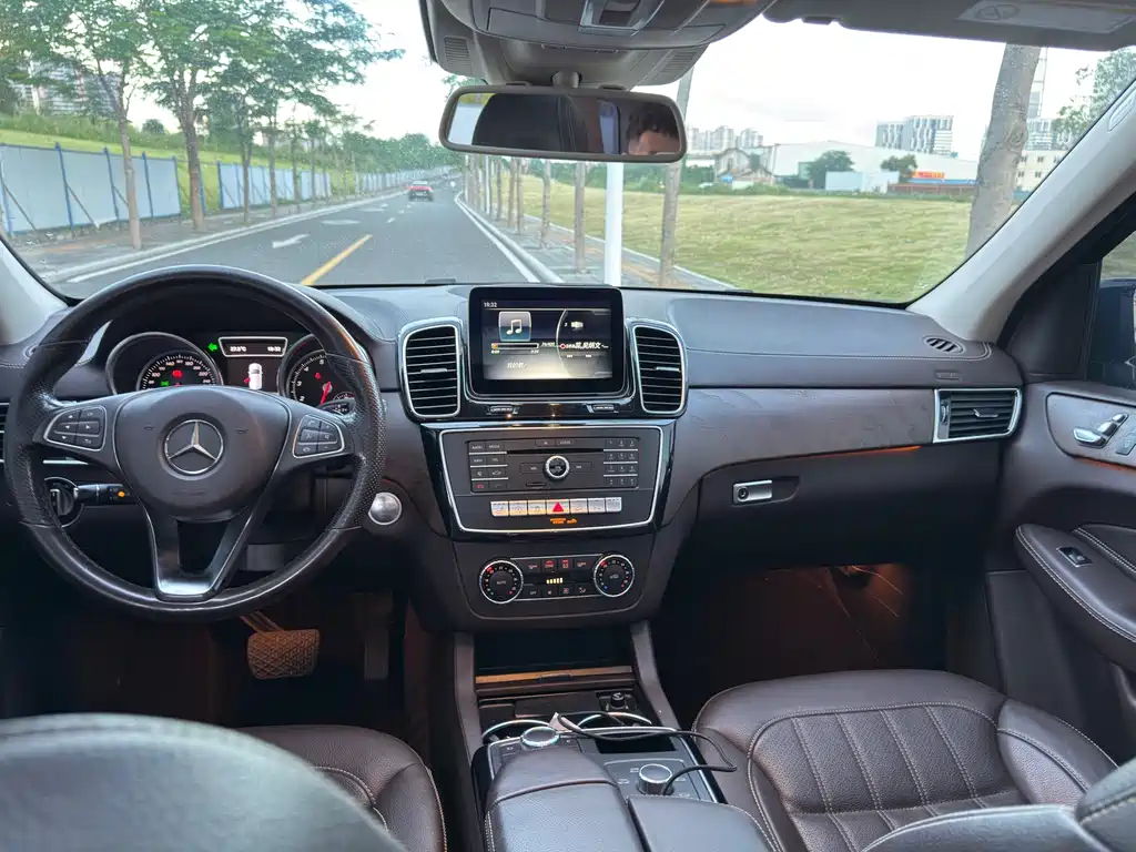 Mercedes-Benz GLE 2017