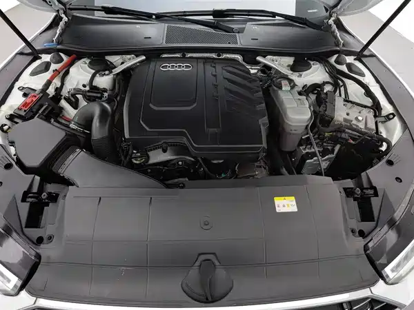Audi A7L 2023