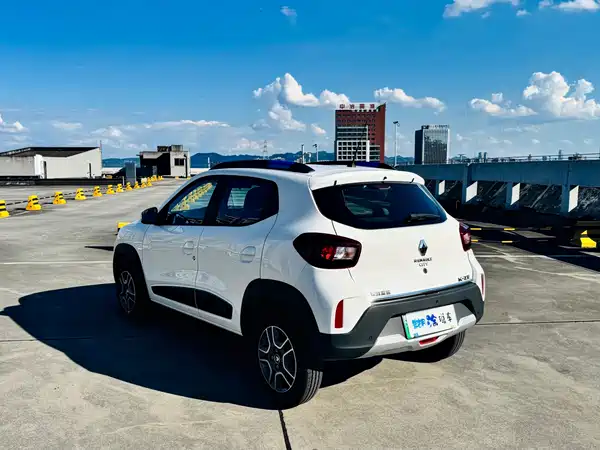 Renault Eno 2020