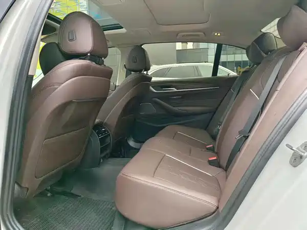 BMW 5 Series 2023