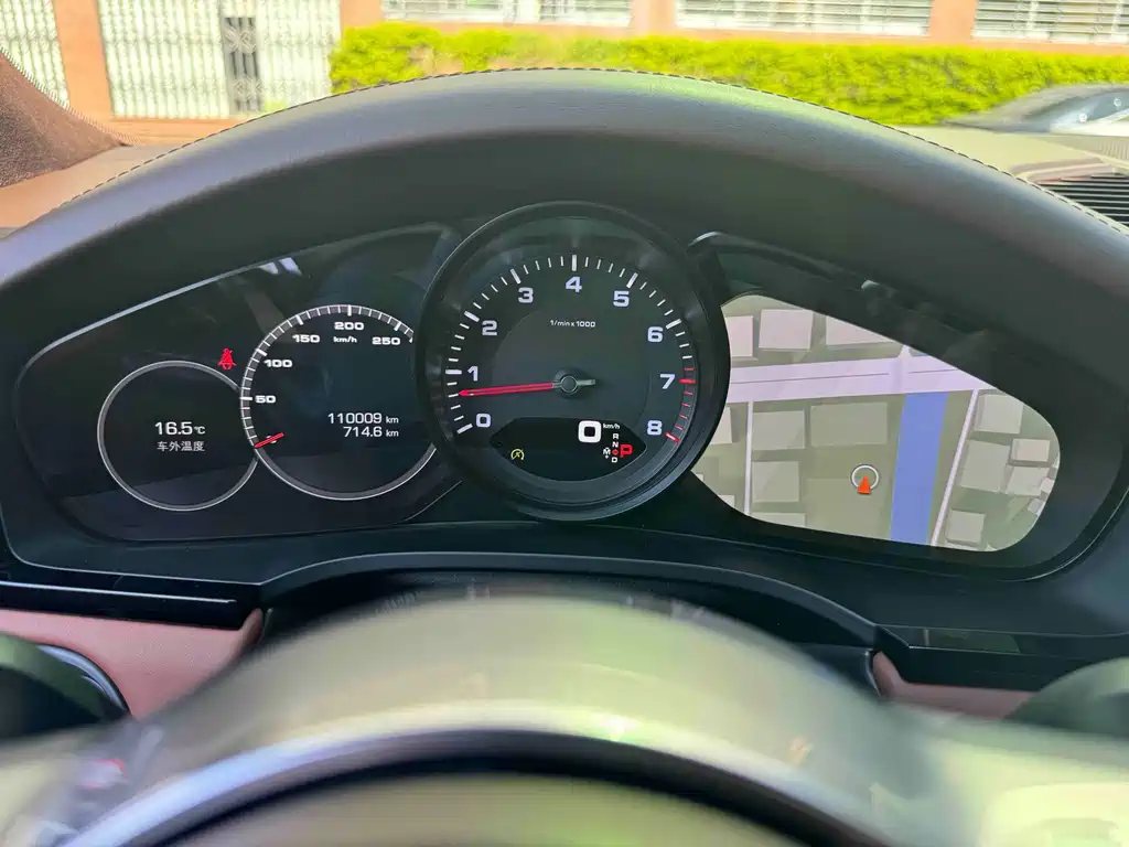 Porsche Cayenne 2018 — фото 17