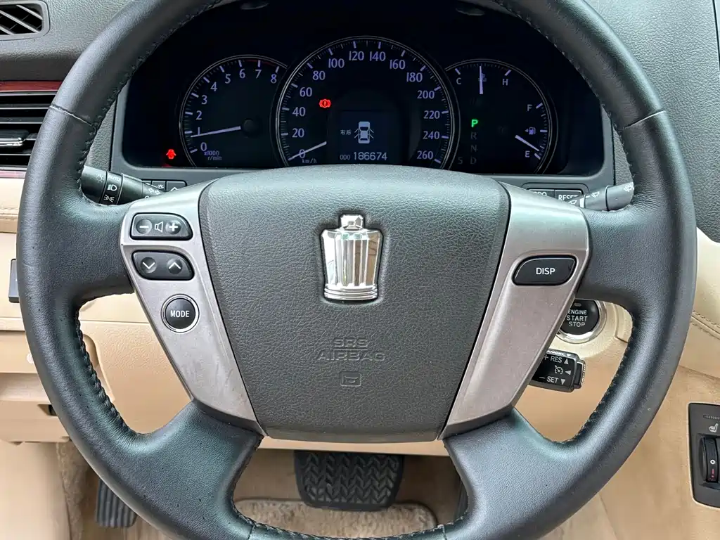 Toyota Crown 2014 — фото 15