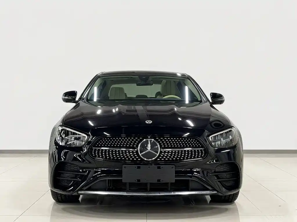 Mercedes-Benz E-Class 2023 — фото 2