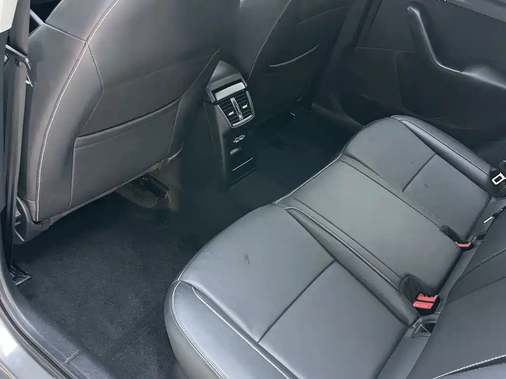 Skoda Octavia 2022 — фото 10