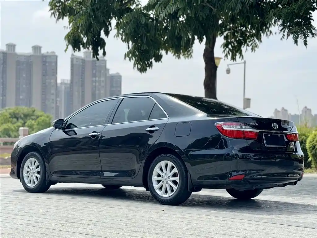 Toyota Camry 2017