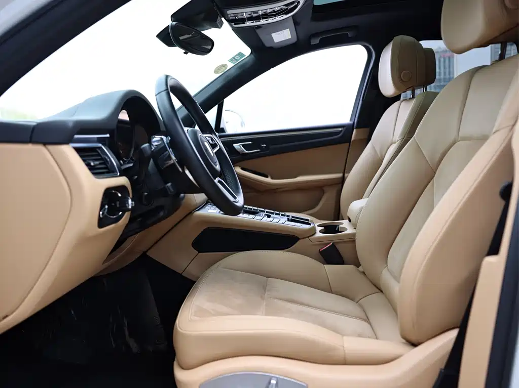 Porsche Macan 2018 — фото 22