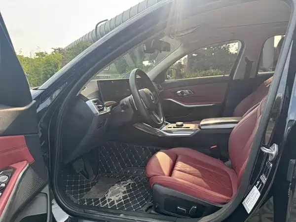 BMW 3 Series 2024