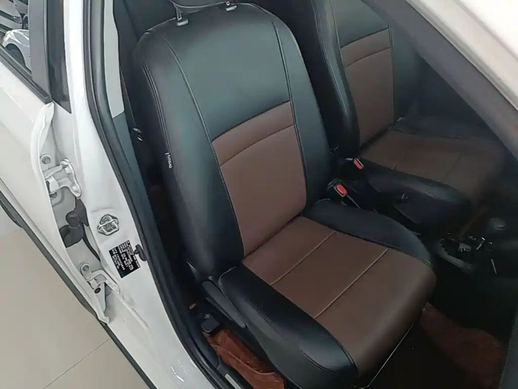 Toyota Yaris L 2022 — фото 25