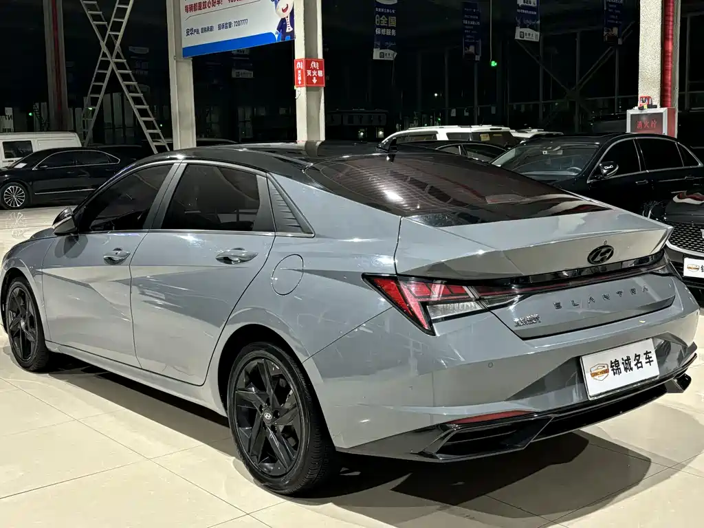 Hyundai Elantra 2021