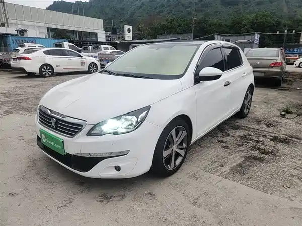 Peugeot 308S 2015
