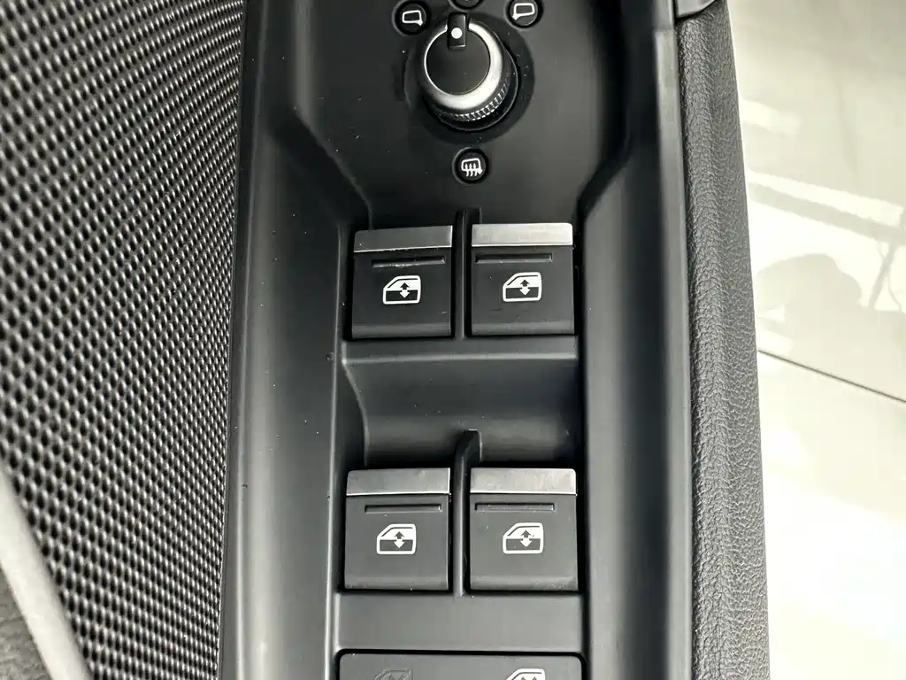 Audi A3 2023 — фото 11