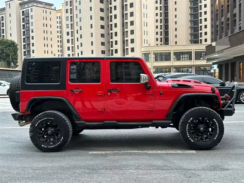 Jeep Wrangler 2017 — фото 6