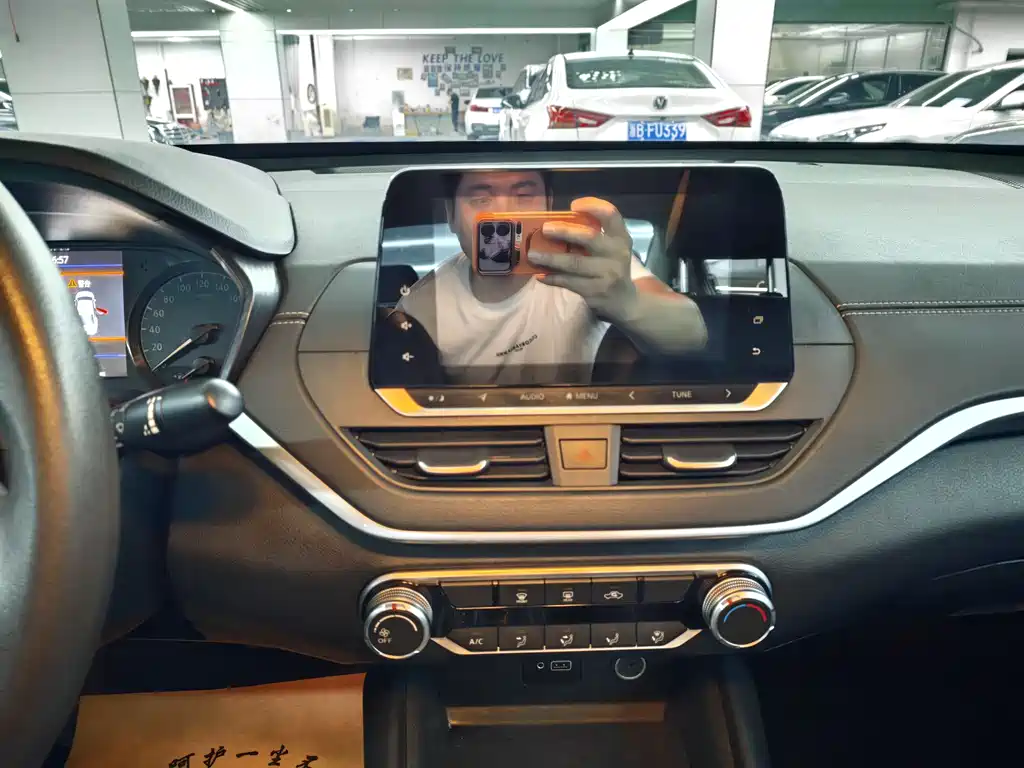 Nissan Teana 2021