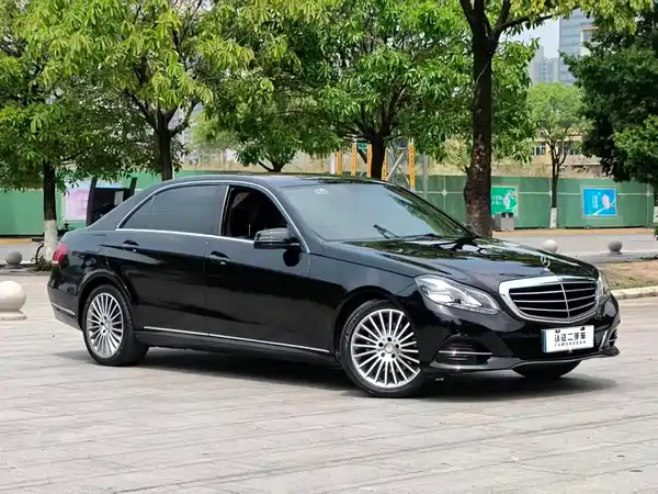 Mercedes-Benz E-Class 2015
