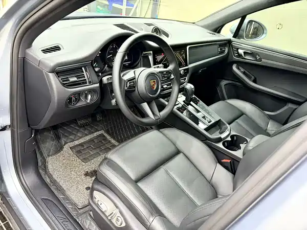 Porsche Macan 2022