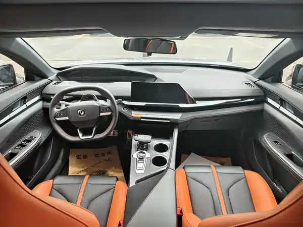 Changan UNI-V 2024